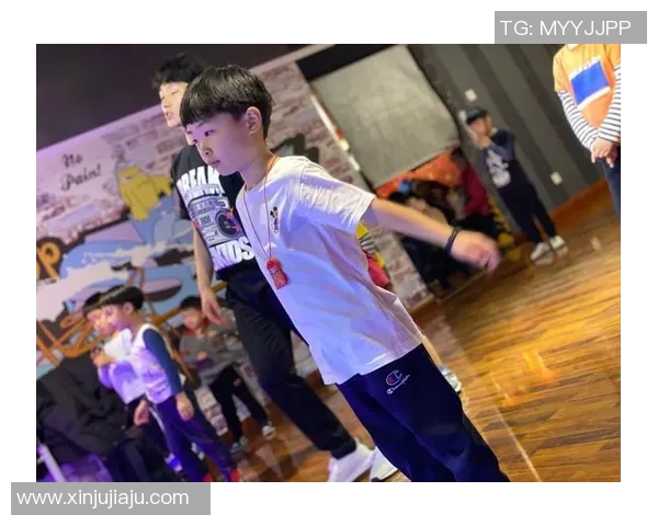 北京街舞队荣登街舞状态排行榜第一名引领全国潮流风尚