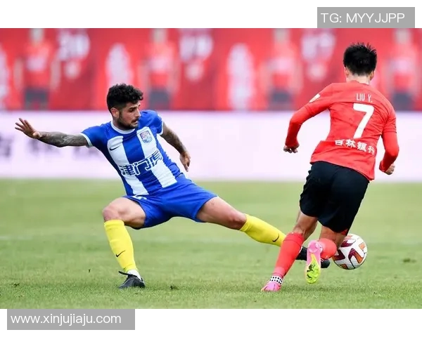 天津足球赛激情四溢球迷齐聚见证精彩对决与青春梦想的碰撞